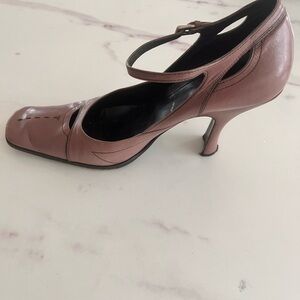 Elegant Women's Brown Heels